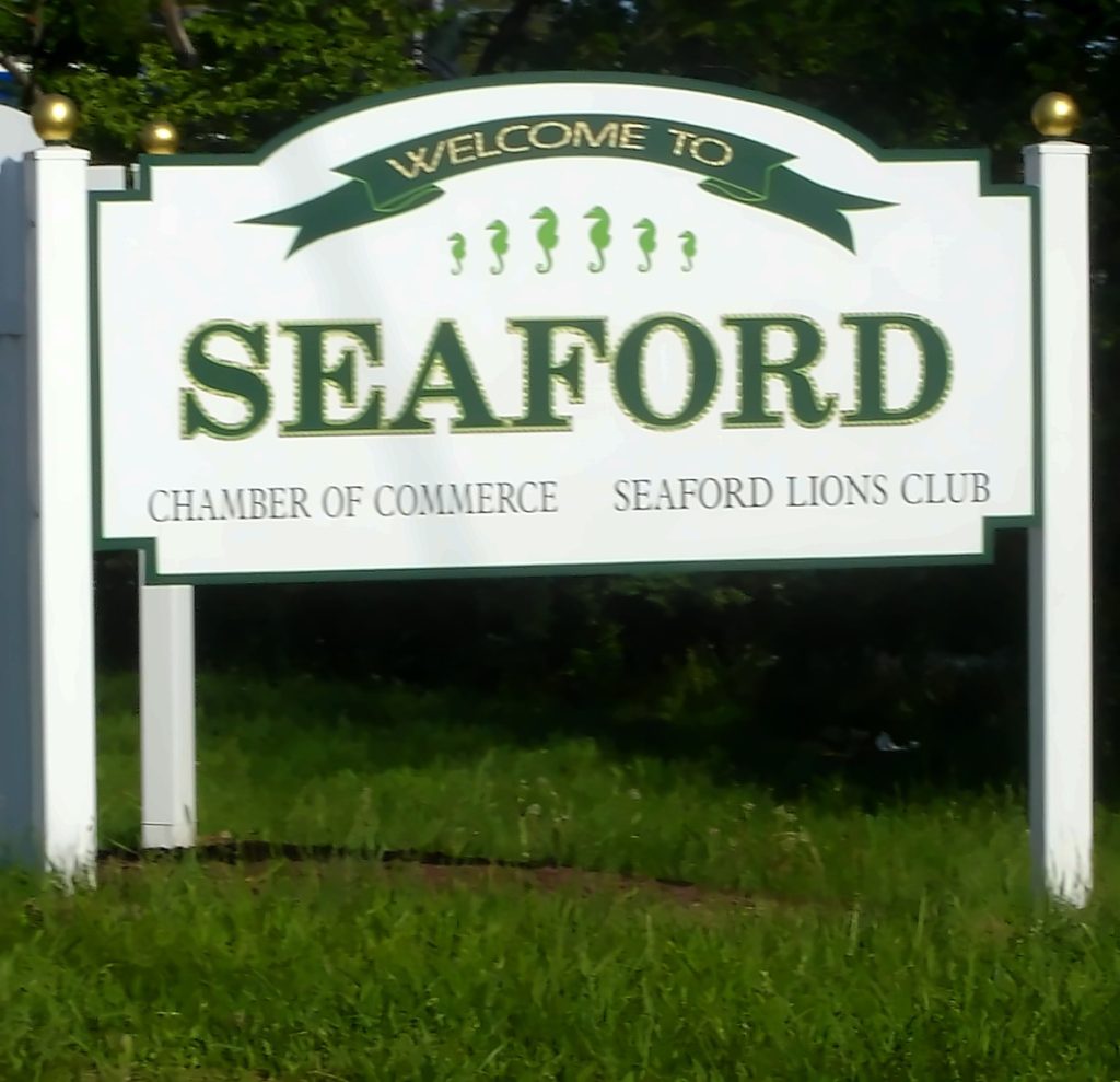 Welcome to Seaford sign on Sunrise Highway in Seaford, NY